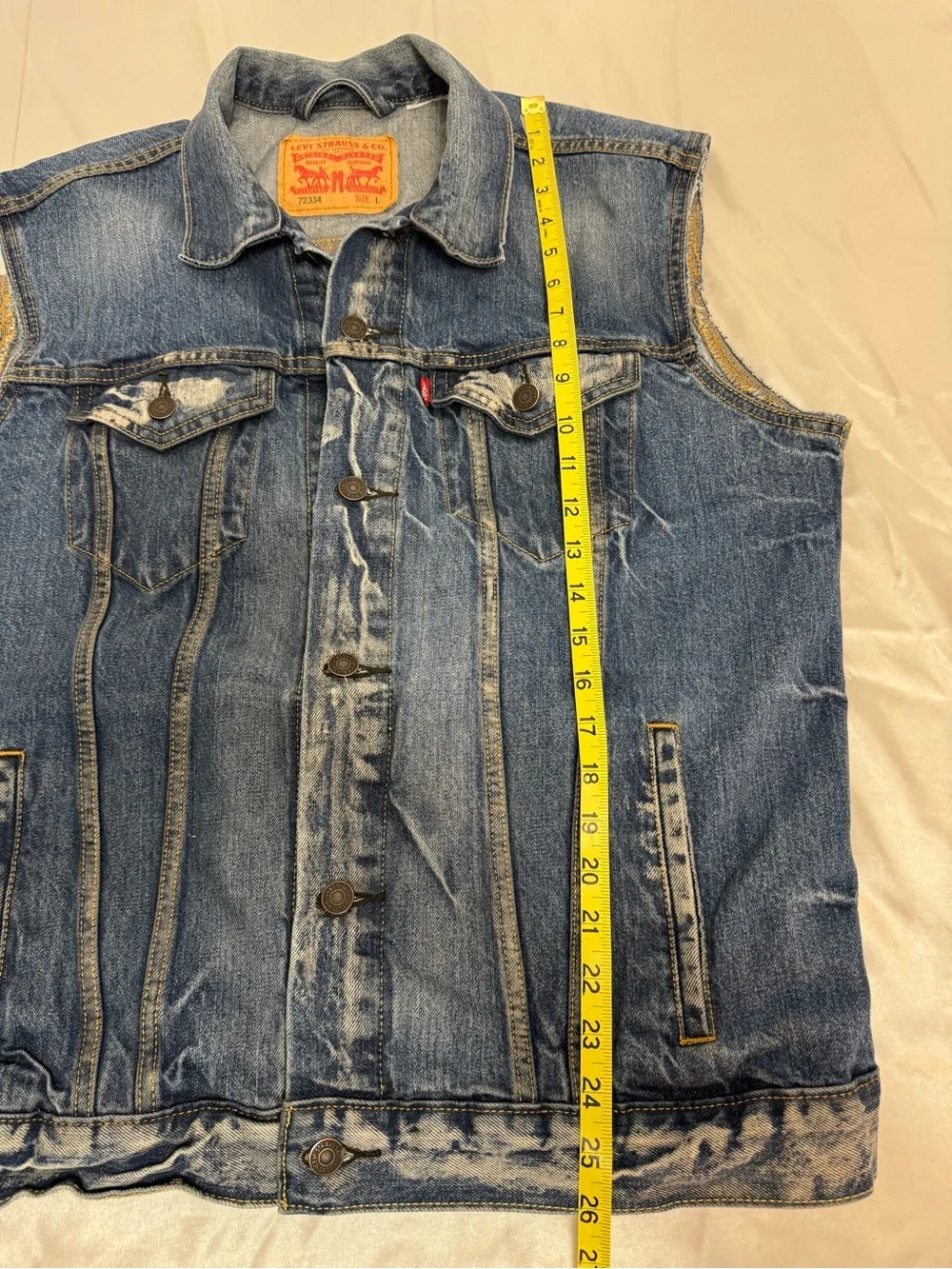 Levi’s Denim Trucker Vest Distressed Faded Wash